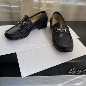 Gucci Black Leather Loafers Gold Buckle slides sandals slip ons mules derby slip